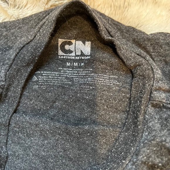 $8 when bundled - Teen Titans Dark Grey T-Shirt - Kids Medium - Bundle Discount - Picture 4 of 4